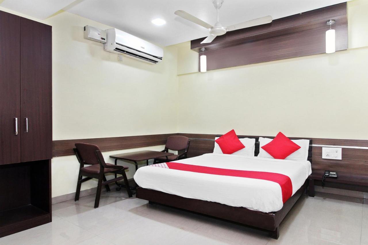 Oyo 30537 Hotel Megharaj Bijāpur Eksteriør bilde