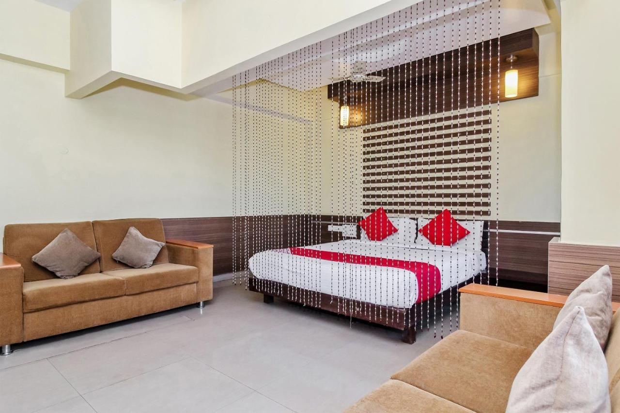 Oyo 30537 Hotel Megharaj Bijāpur Eksteriør bilde