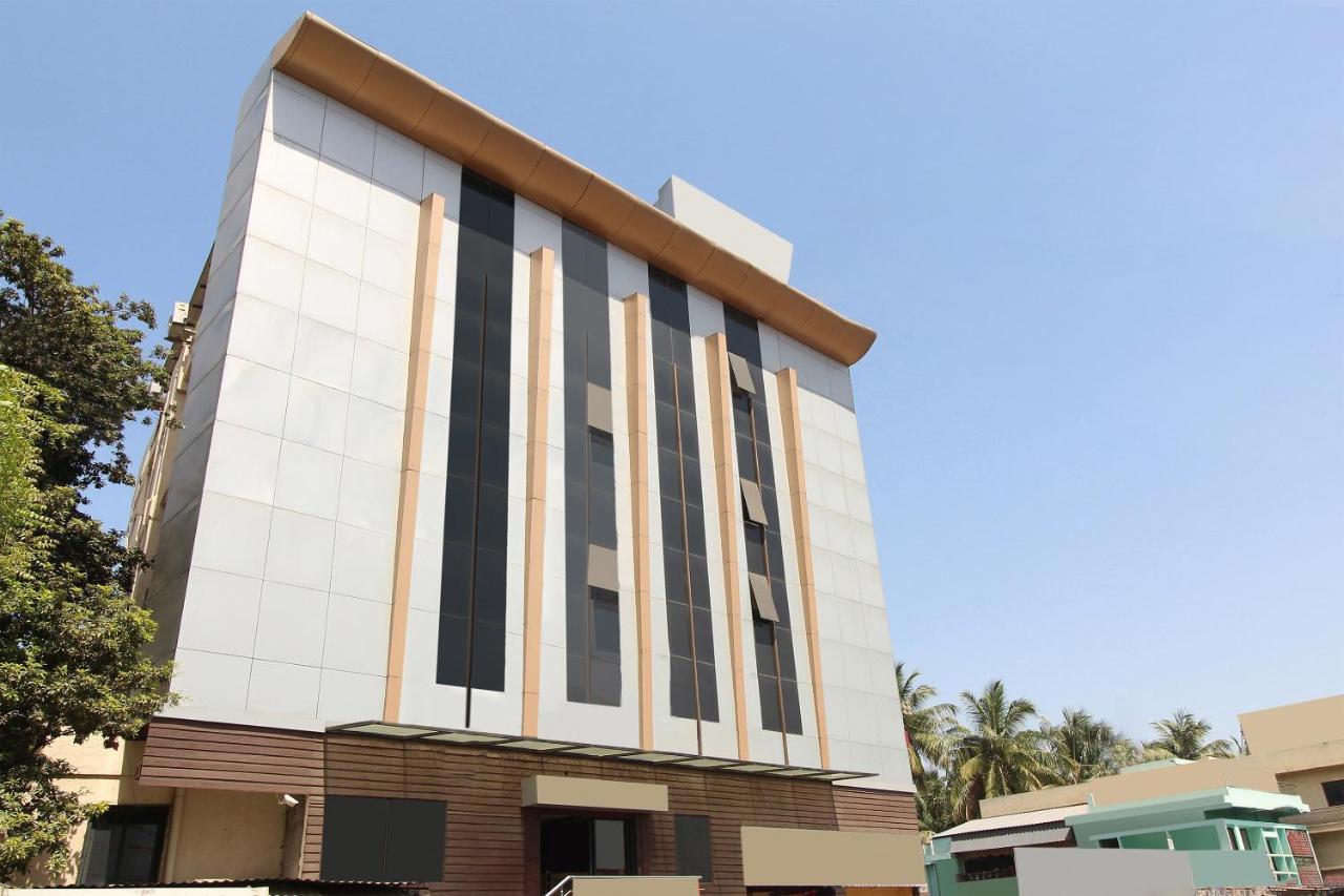 Oyo 30537 Hotel Megharaj Bijāpur Eksteriør bilde