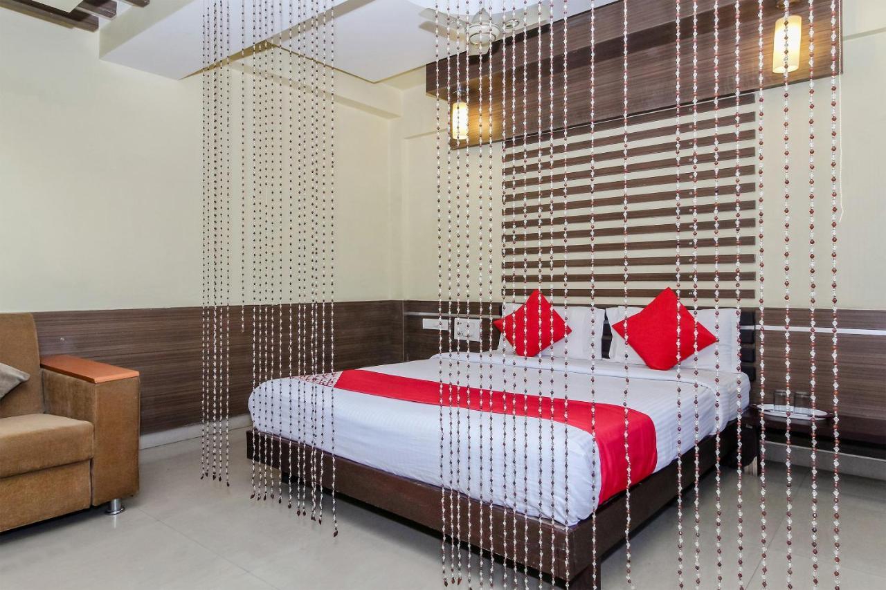 Oyo 30537 Hotel Megharaj Bijāpur Eksteriør bilde