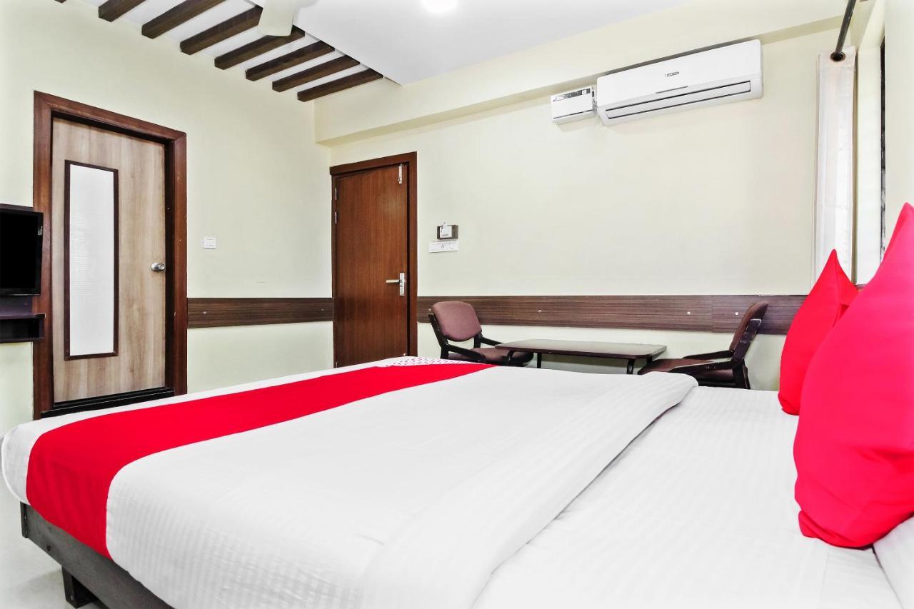 Oyo 30537 Hotel Megharaj Bijāpur Eksteriør bilde
