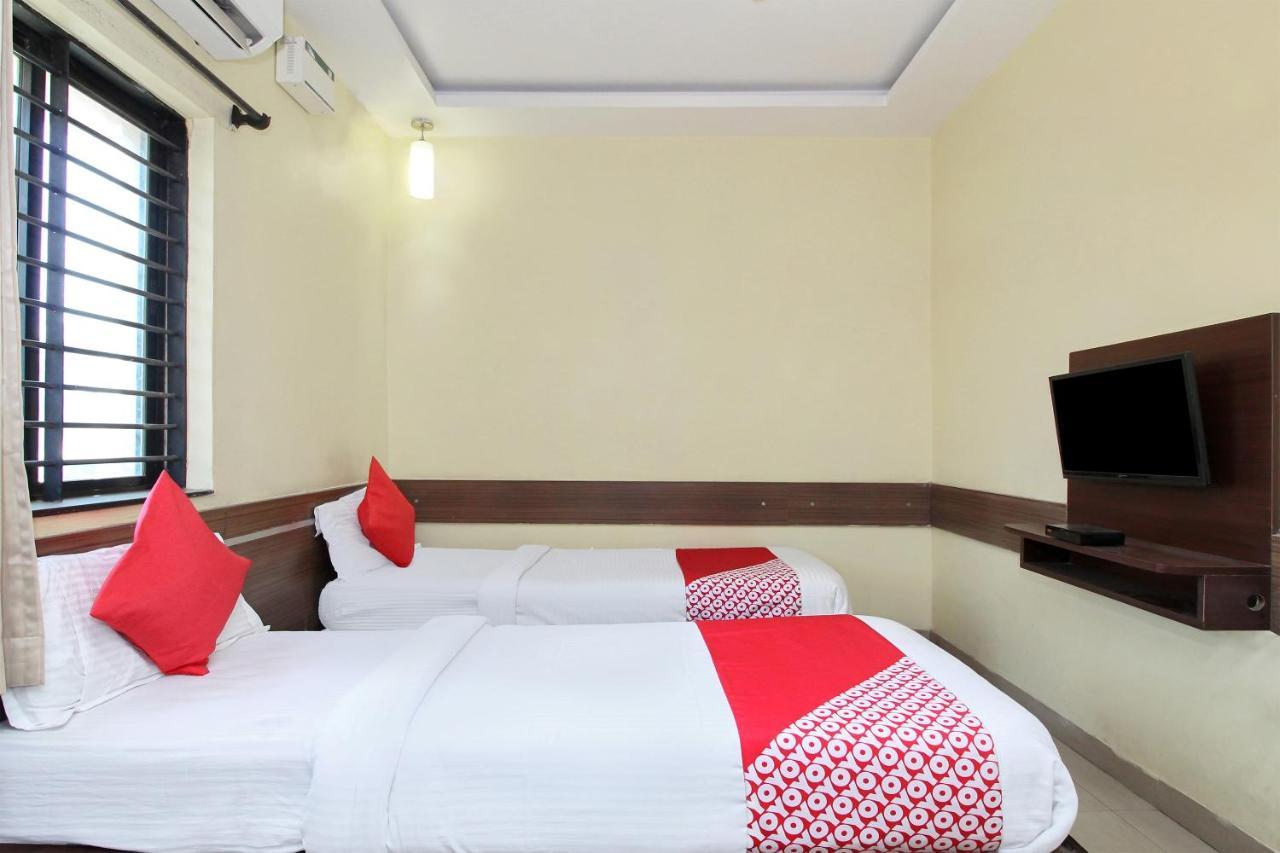 Oyo 30537 Hotel Megharaj Bijāpur Eksteriør bilde